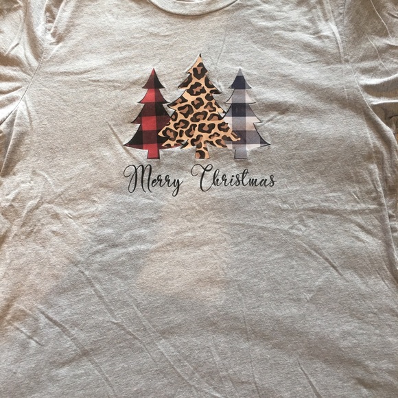 Merry Christmas gray t-shirt, leopard, Buffalo plaid, size large - Picture 2 of 2